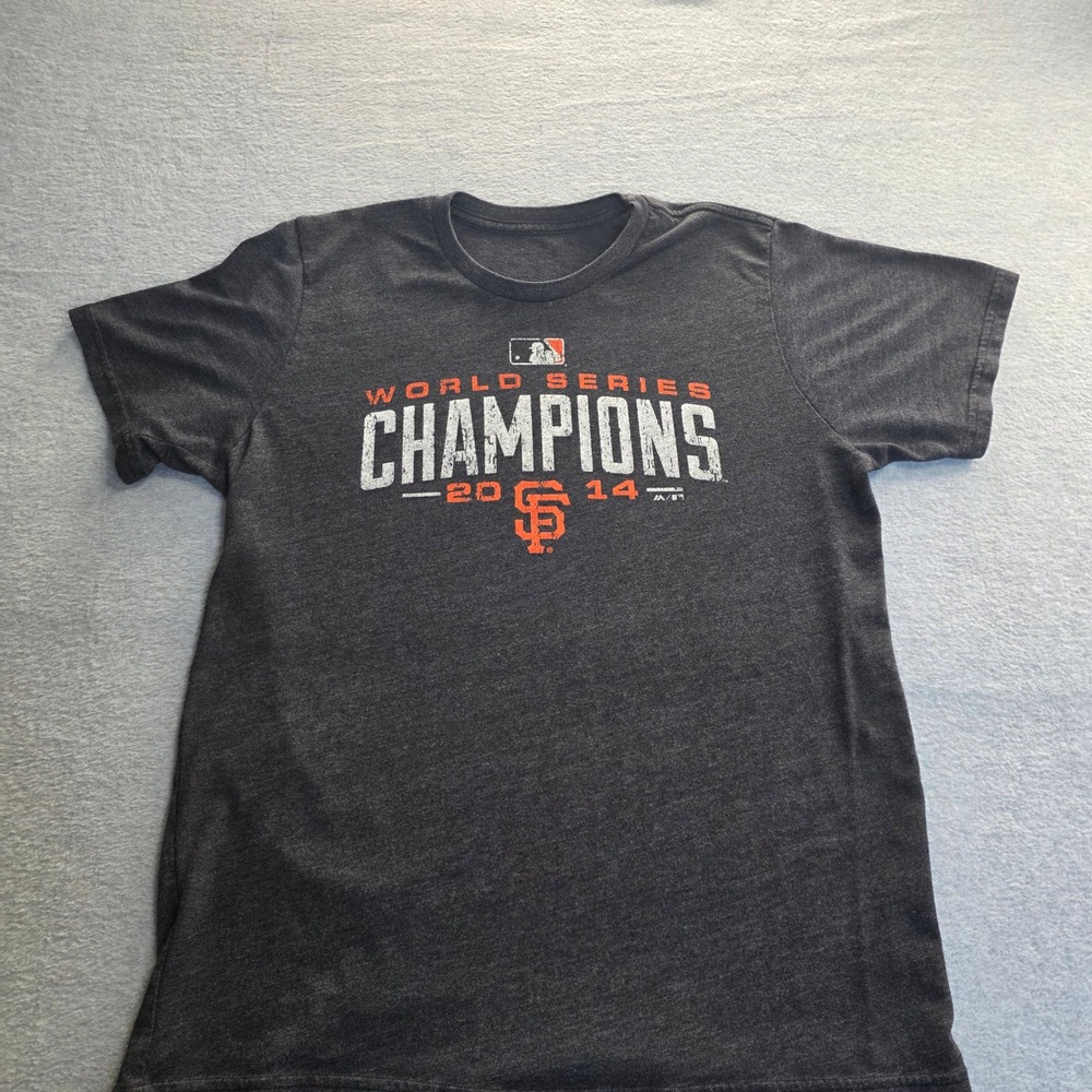 Majestic San Francisco Giants 2014 World Series Champions T-Shirt Mens‎ Grey L